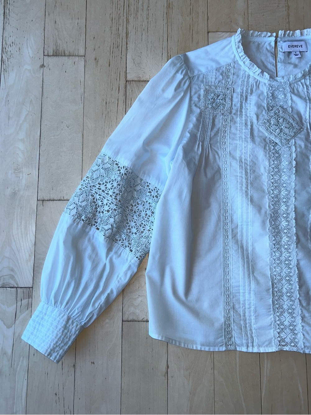 Evereve Victorian Pintuck Crochet Lace Detail Pale Blue Blouse Boho Size S EUC - Picture 8 of 16